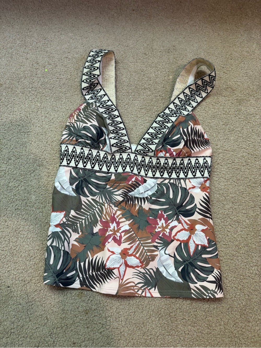 VENUS Tropical V-Neck Tank Top in Olive, Rust & Cream